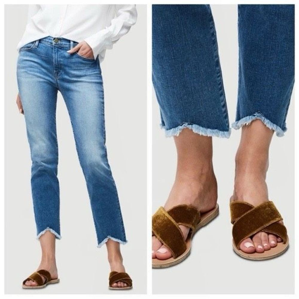 ✨FRAME Le High Straight Sz. 29 Jeans with Raw Triangle Hem✨
